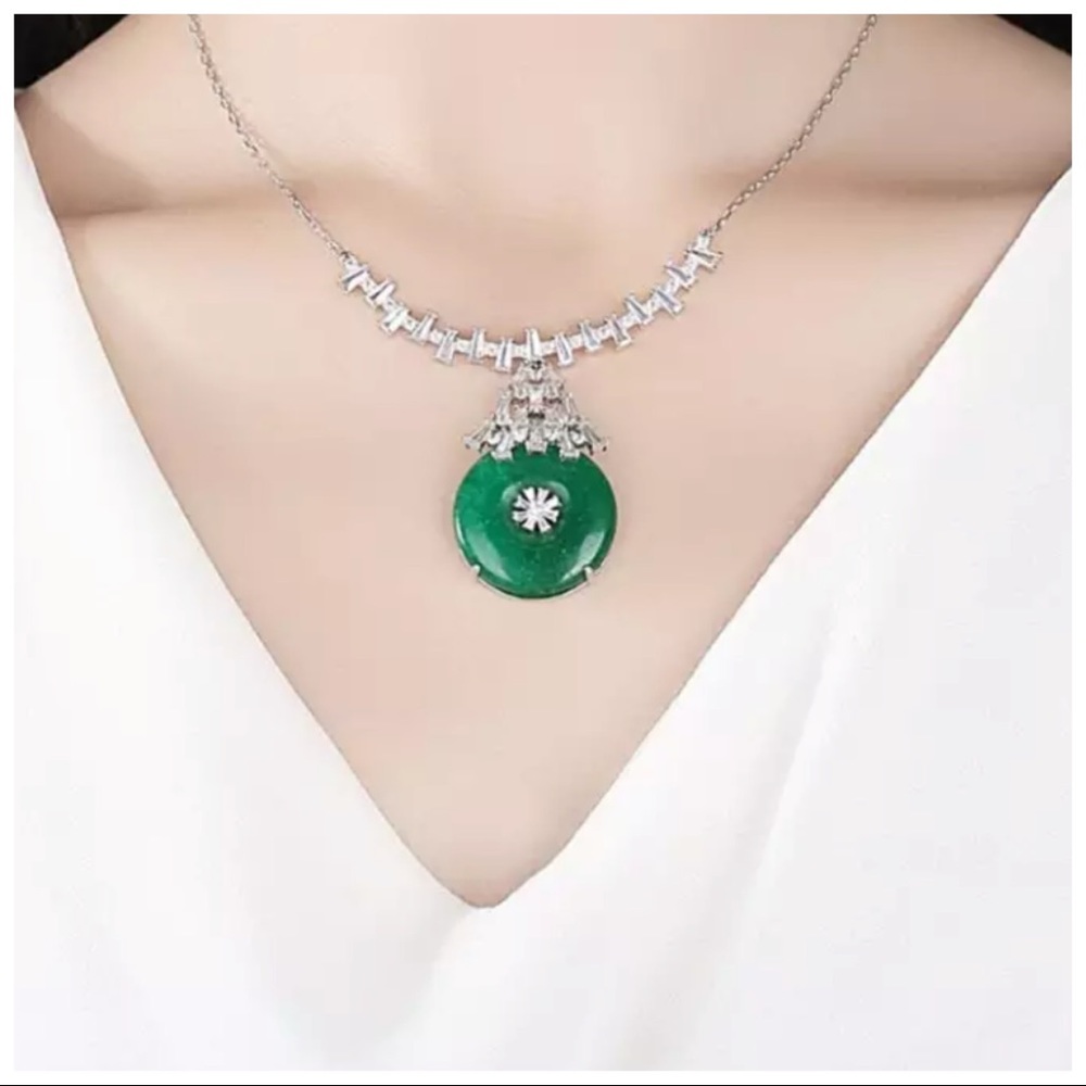 Swarovski Crystals The Cristabelle Jade Green Statement Necklace - Picture 6 of 6